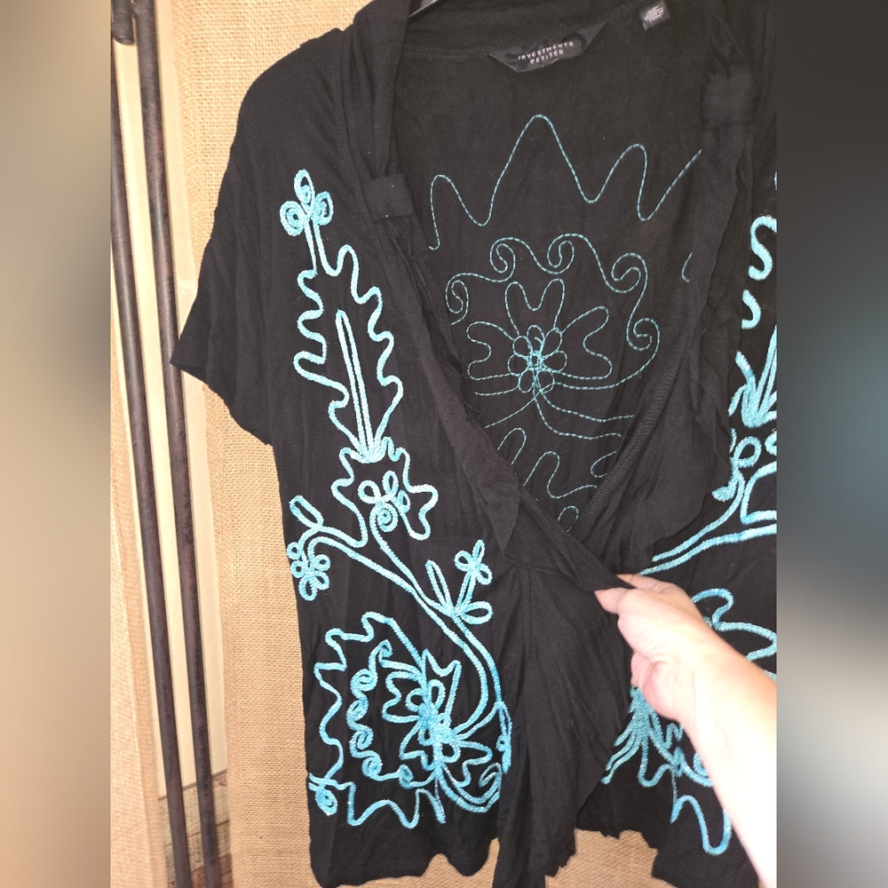 Women's Investments Petites Short Sleeve Black Teal Ric Rac Cardigan Type Top PS - Picture 2 of 13